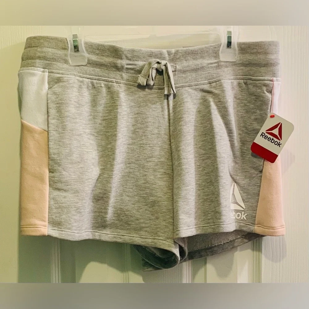 Reebok Women Size XL Grey Heather Colorblock Shorts Relax Drawstring Running - Picture 1 of 12